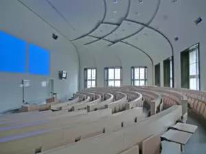 Humboldt-Universität zu Berlin Hörsaal. Medientechnik von Pro Video GmbH installiert.