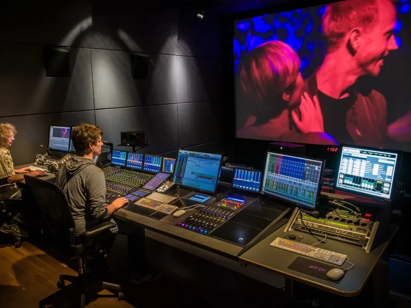 HFF München – Filmtonmischung mit LED Crystal Verona von PRO VIDEO GmbH Filmtonmischung im Studio der HFF München mit LED-Wand Crystal Verona von PRO VIDEO GmbH