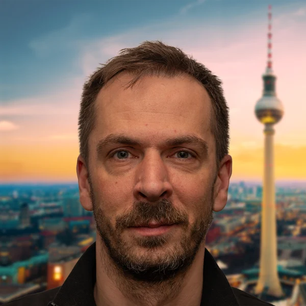 Johannes Schindler, Senior Technical Support Engineer im Team PRO VIDEO GmbH, Experte für Medientechnik-Support und Systemservice