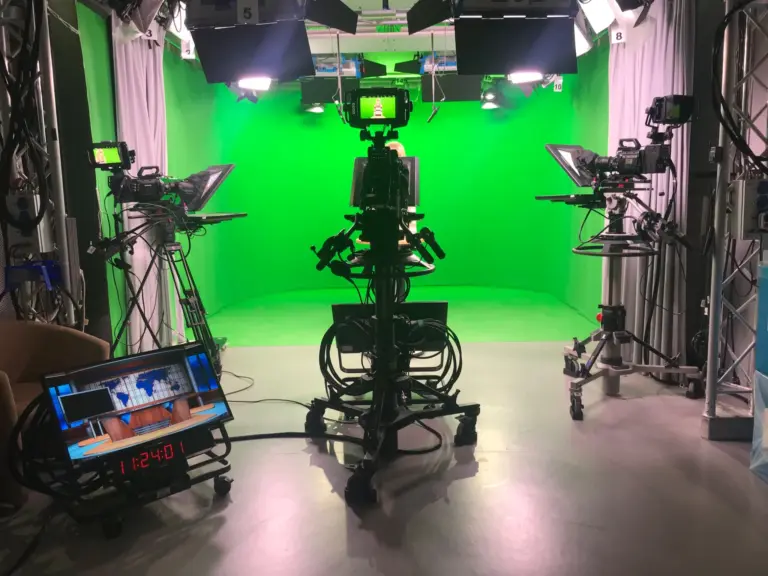 PRO VIDEO GmbH – Greenscreen-TV-Studio mit Kameratechnik an der Hochschule Magdeburg-Stendal